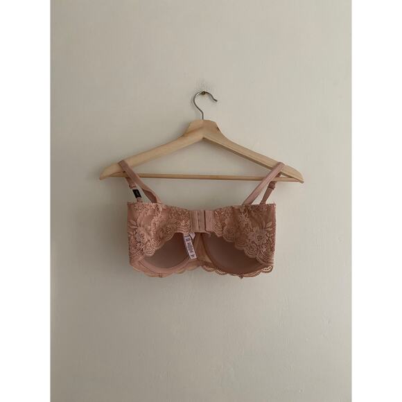 VICTORIA'S SECRET Nude Smooth & Lace Lightly Lined Demi Bra Size 32DDD - Picture 4 of 6